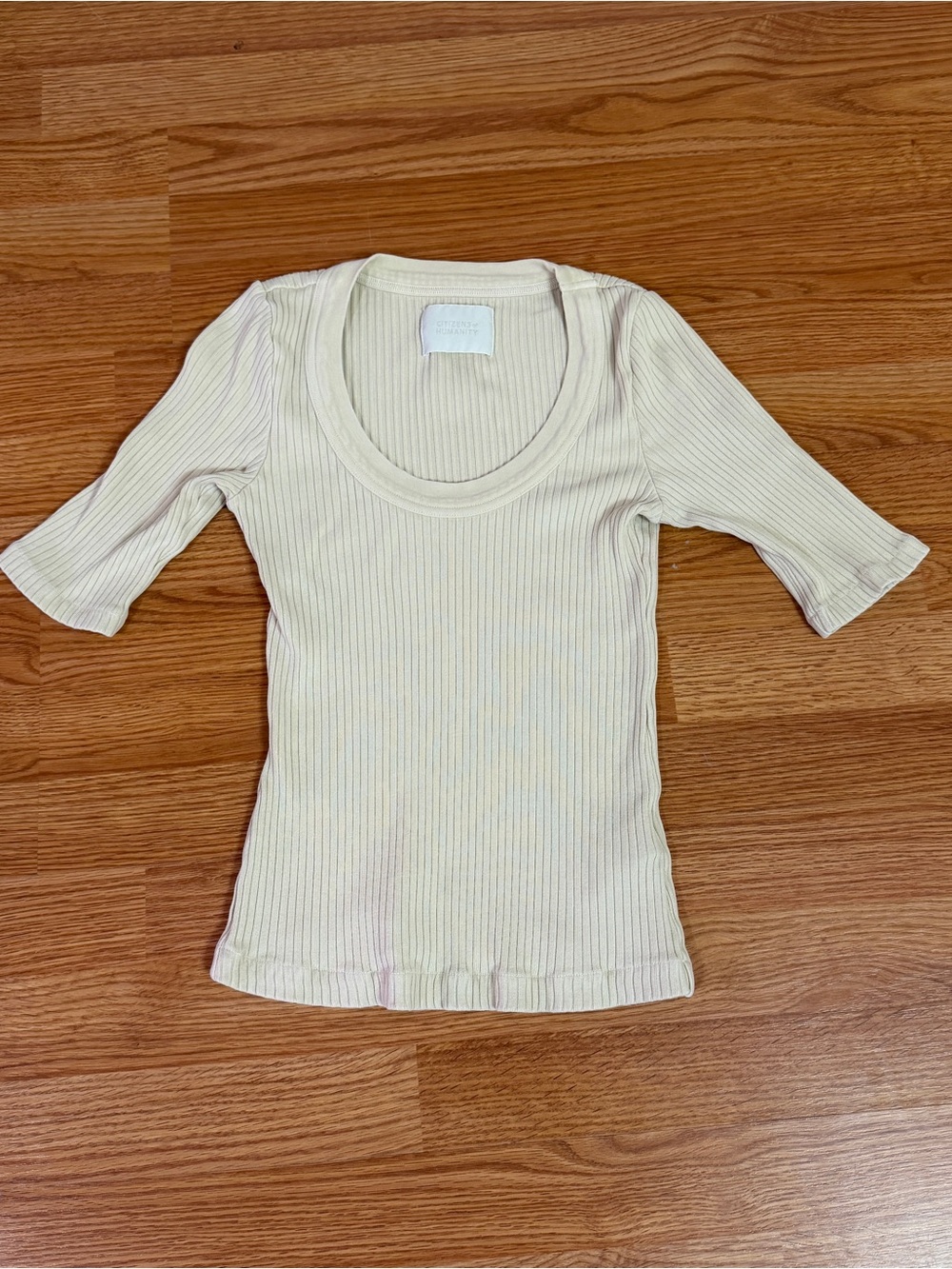 Citizens of Humanity Nude Ribbed Short Sleeve Top Size Small